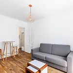 Guestready - Cosy Studio Proche Du Metro