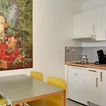 Short Stay Group Museum View Serviced Apartments