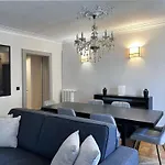 Saint-Germain-Des-Pres Sumptuous Apartment
