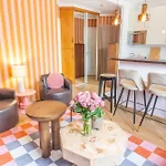 Cosy & Design Apartment 4 Guests - Eiffel Tower