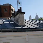Amazing 1 Bedroom Apartment At Abbesses