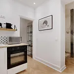 Welcoming Apartment - 2Br-4P - Arc De Triomphe