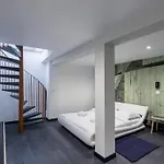 New Two Bedroom Two Bathroom Apartment Paris 15 Near Eiffel With Air Conditioning