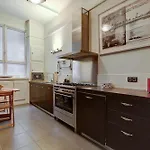 The Seine & Pont De L\'Alma - 2Br With Balcony - Cityapartmentstay