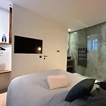 Louvre -Notre Dame 2Bd, 2Bath Ac