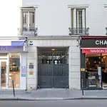 Little boudoir of Champs-Elysées