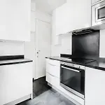 Appartement D\'Une Chambre Pres De Montmartre