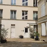 Studio Calme Et Ensoleille Entierement Renove
