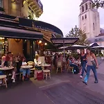 Gare Montparnasse,Gorgeous Place, Center ,Close To Eiffel Tour And Louvre Meusm , Front Metro