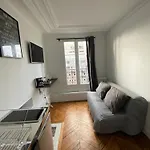 12M2 Room With View On Eiffel Tower