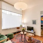Bright Apartment In The 10Arr. - 4 People