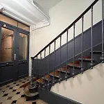 Central & Functional Apartment At Chatelet