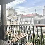 Stylish And Modern Studio Home In Tolbiac
