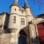 Marais Chic Heart Of Paris, Premium Location !