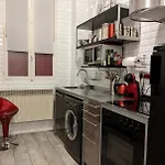 Duplex And Private Patio At Eiffel Tower