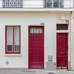 Duplex And Private Patio At Eiffel Tower