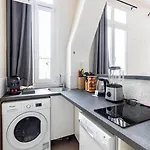 Guestready - Comfortable Retreat In The 11Th Arr