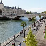 50m2 rue rambuteau/Pompidou/Marais/Hôtel de Ville