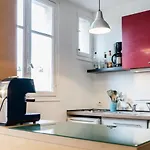Magnificent Apartment Near Buttes Chaumont