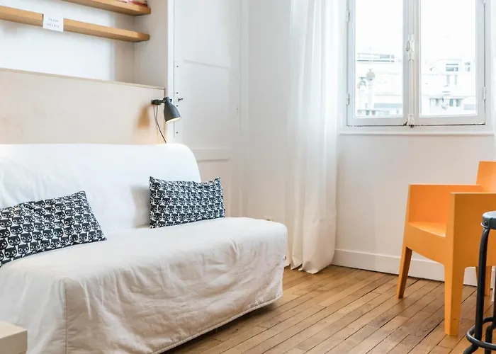 Magnificent Apartment Near Buttes Chaumont