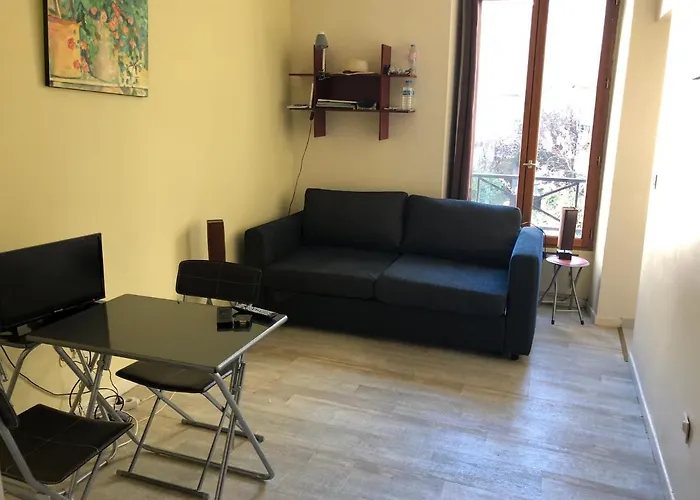 23 Rue De La Chapelle
