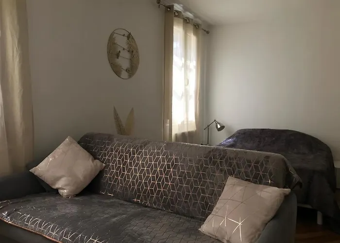 Top Apartment First Av Ternes Paris