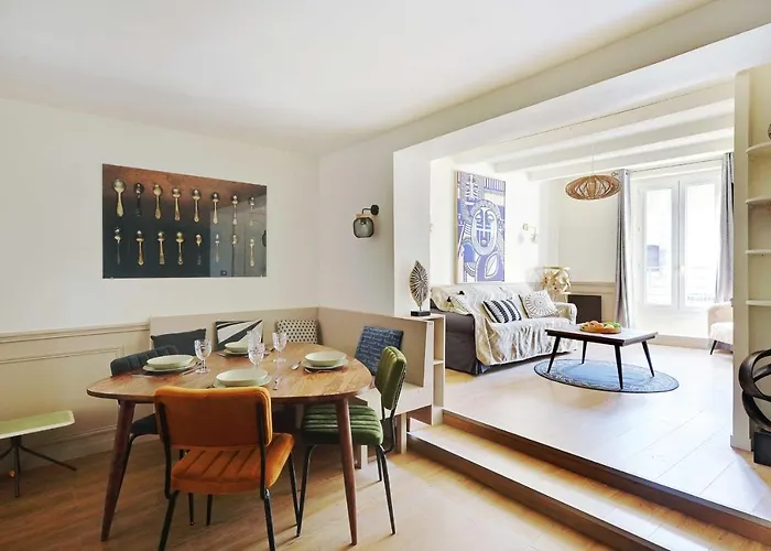 Beautiful Apartment 2Br4P - Republique Temple