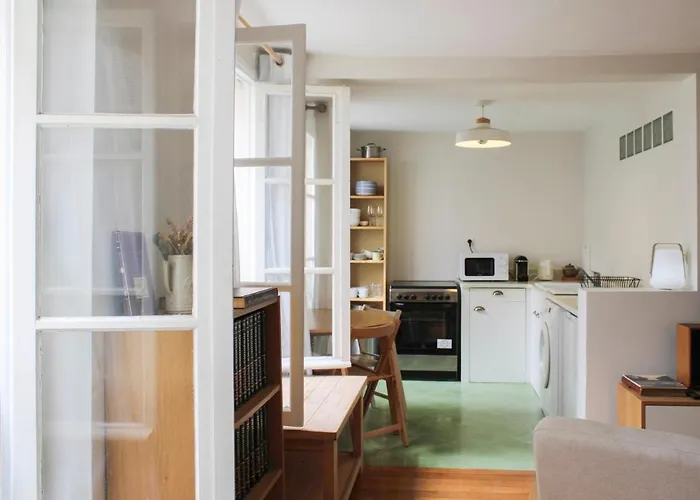 Calm Cocoon In The Heart Of The Marais