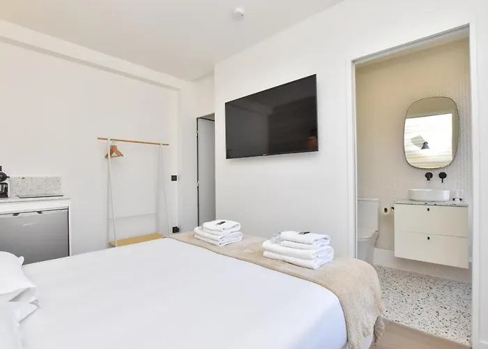 Cosy Bedroom - Tour Eiffel Champs De Mars