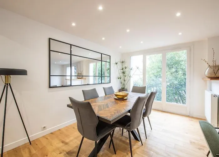 Rollin - Beautiful Renovated Flat In The Heart Of Paris