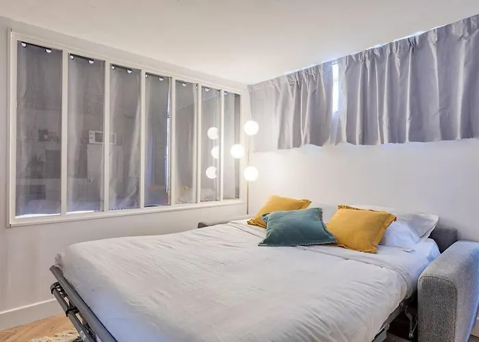 Appartement Refait à neuf proche Arc Triomphe 4P