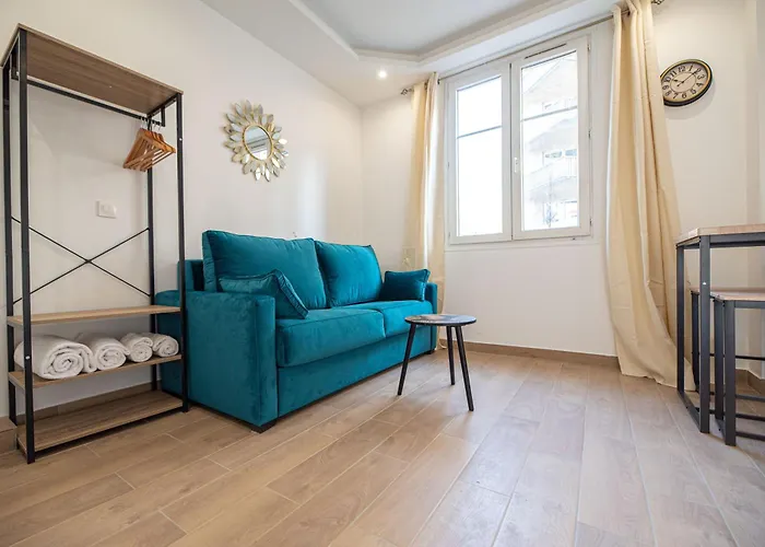 Cosy Apartment In Paris