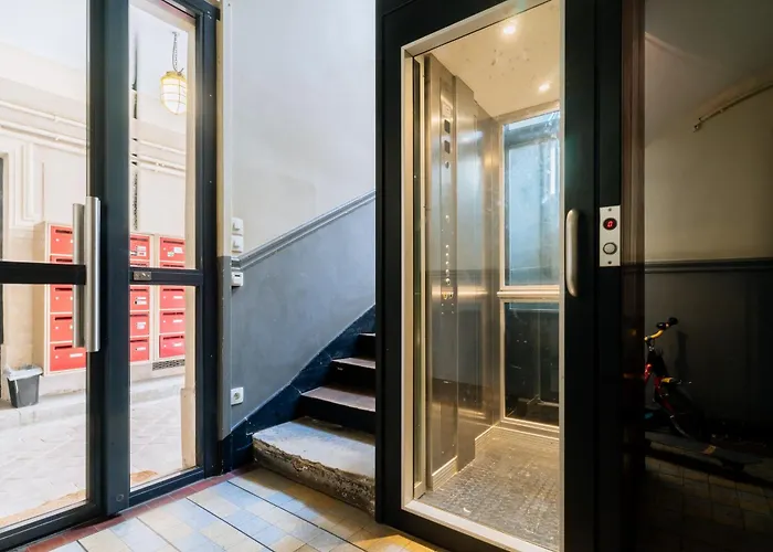 Stunning 1 Bedroom Apartment In Paris