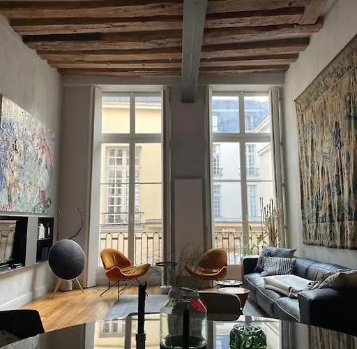 Golden Braque: Luxury Meet History