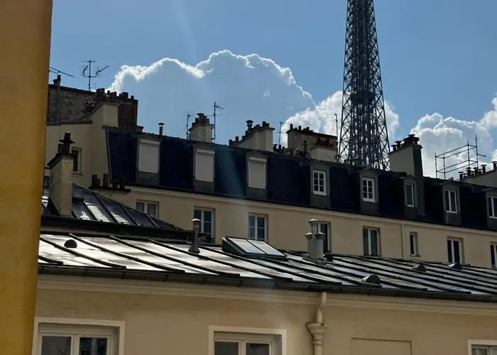 Eiffel Playcation