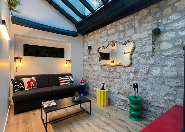 Relais Cocorico Artist Studio Glass Roof With Ac
