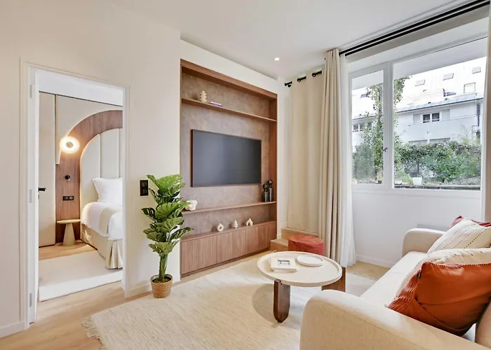 Modern Flat - 2Br-6P - Northern Paris