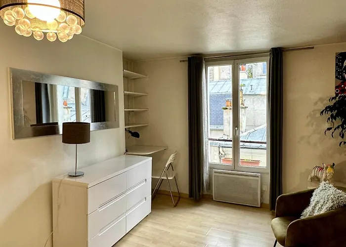 Marais Apartment Near Louvre Museum Ecouffes