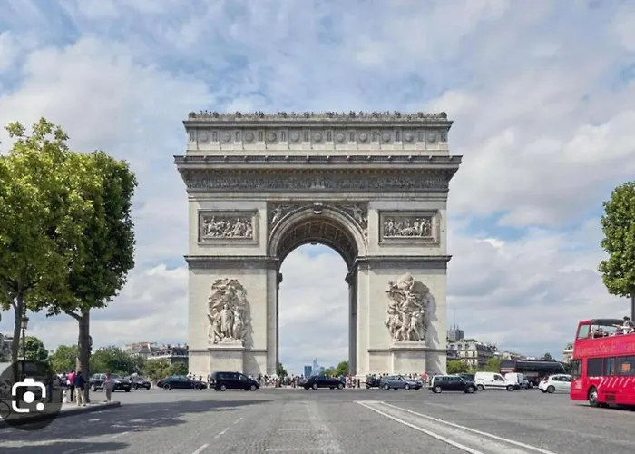 Champs-Elysees