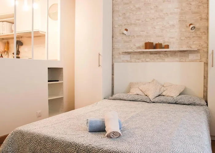 Charming Apartment For 2 In The Heart Of Paris