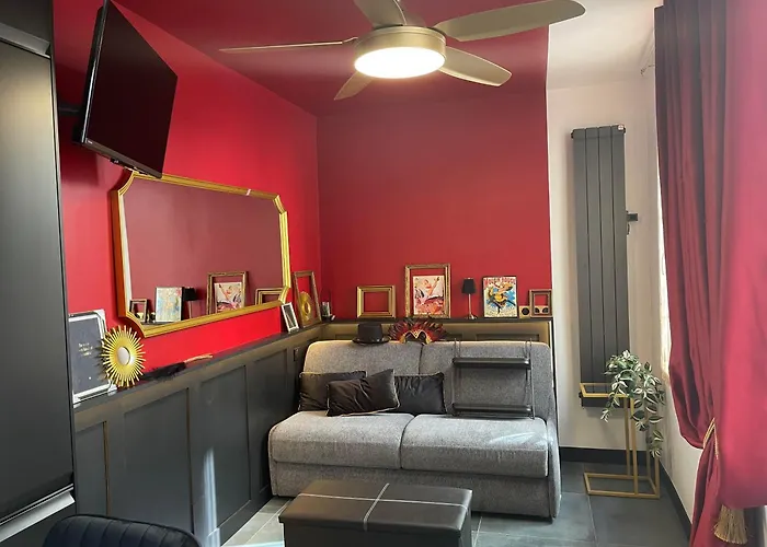 Le Boudoir Du Moulin Rouge