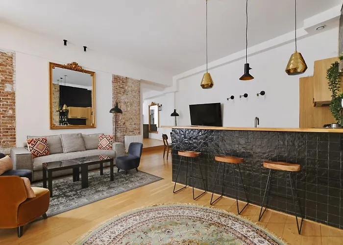 Pick A Flat\'S Apartment In Louvre Saint Honore