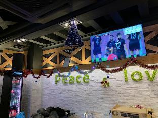 Hostel Peace & Paris