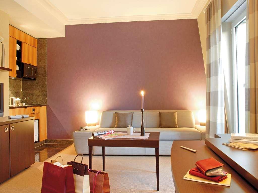 Adagio Haussmann Champs Elysees 4*