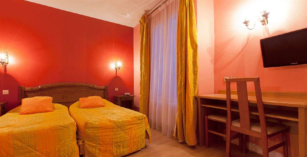 Bristol République Hotel 3*