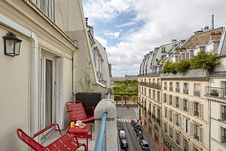 Louvre Montana Hotel 4*