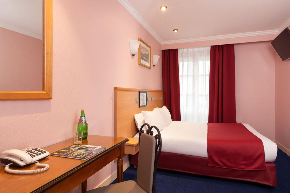 Grand Amelot Hotel 3*