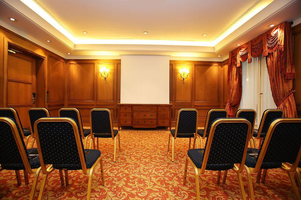 M Social Opera Paris