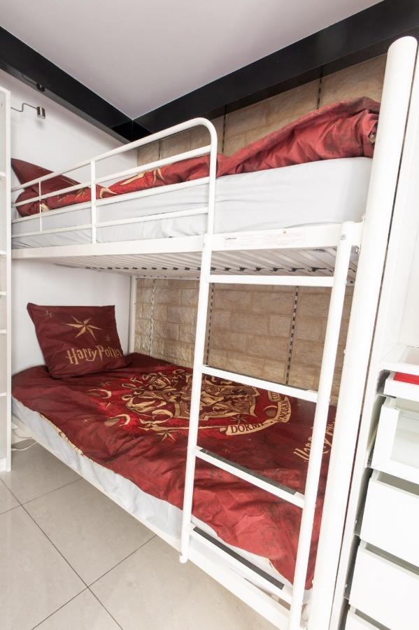 Apartment A Et Desinfection Rigoureux Du Logis *