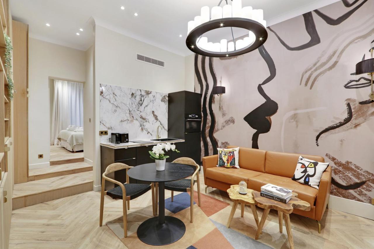 Apartment Pick A Flat's In Saint Germain - Rue Du Cherche Midi Paris